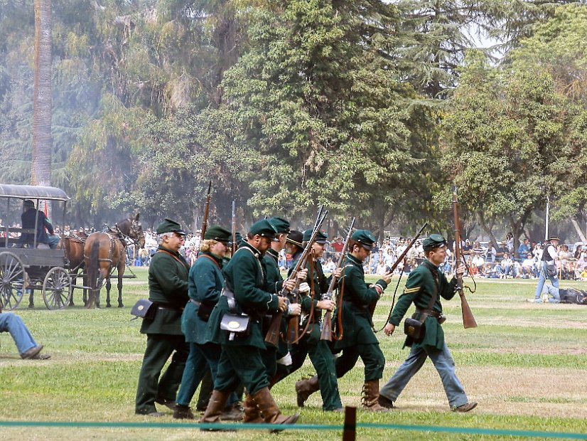 Fresno_2002-09-28@1318-23