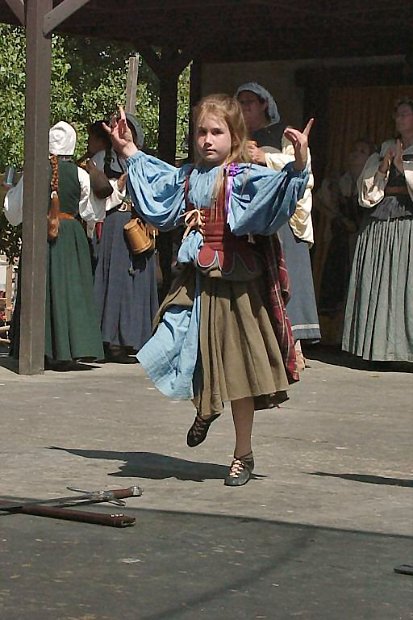 Young_Dancer_1999-046