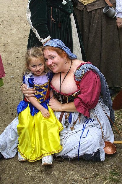 Allie_and_Kathleen_2003-05-04@1551-47